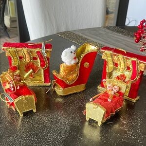 Vintage 1968 Mr. Christmas red and gold flocked Christmas ornaments set of five